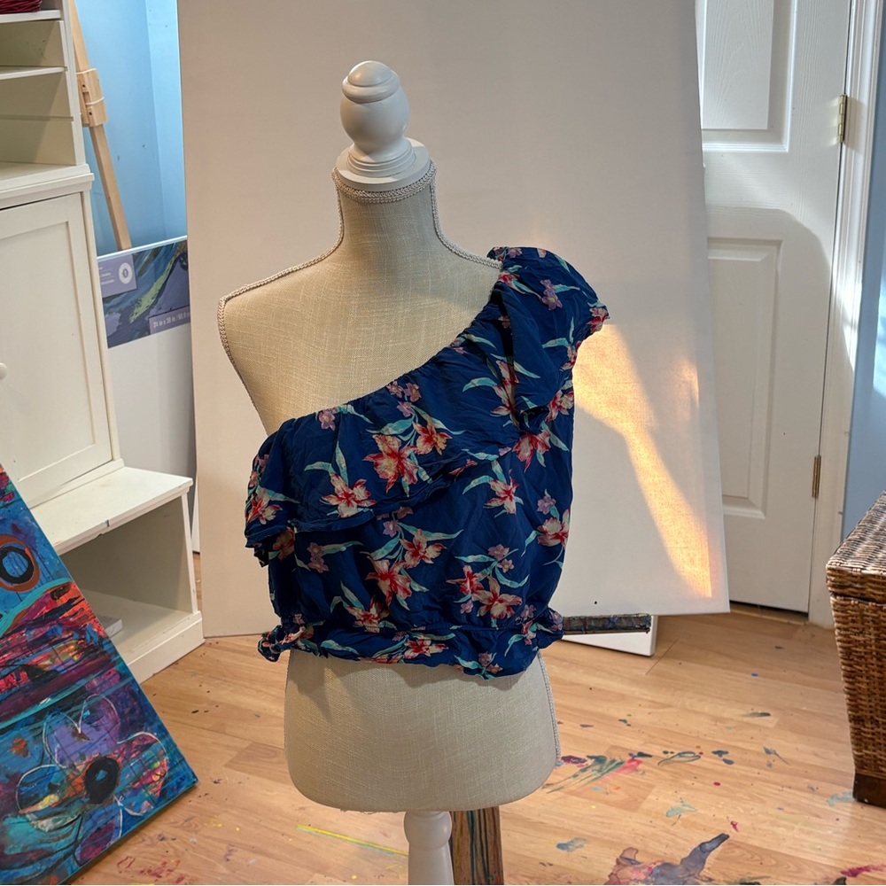 American Eagle Outfitters Blue Floral One-Shoulder Top